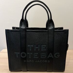 Marc Jacobs Tote Bag in Black Leather Medium